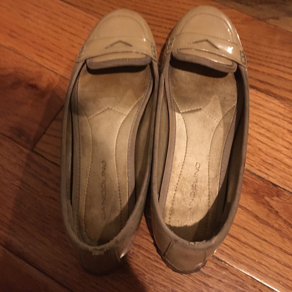 Brown flats